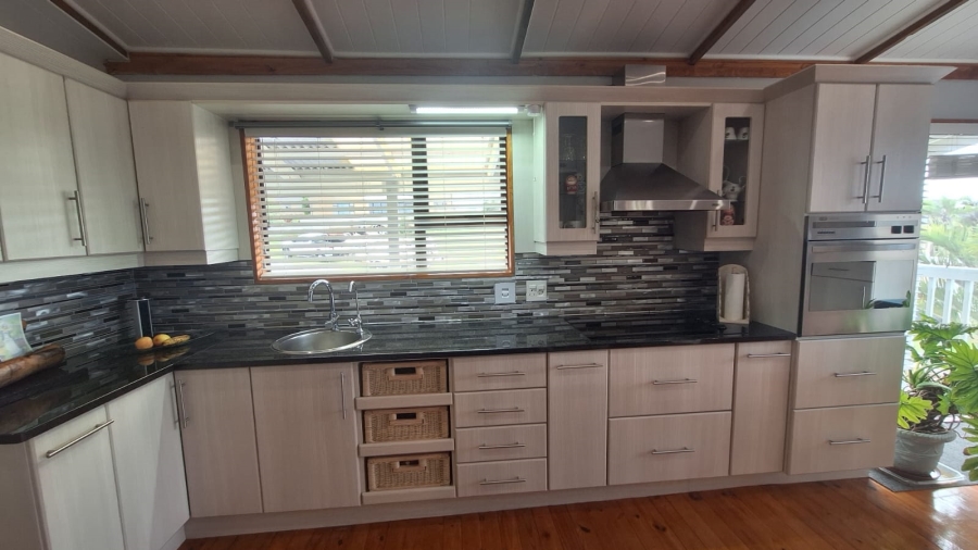 4 Bedroom Property for Sale in Stilbaai Wes Western Cape